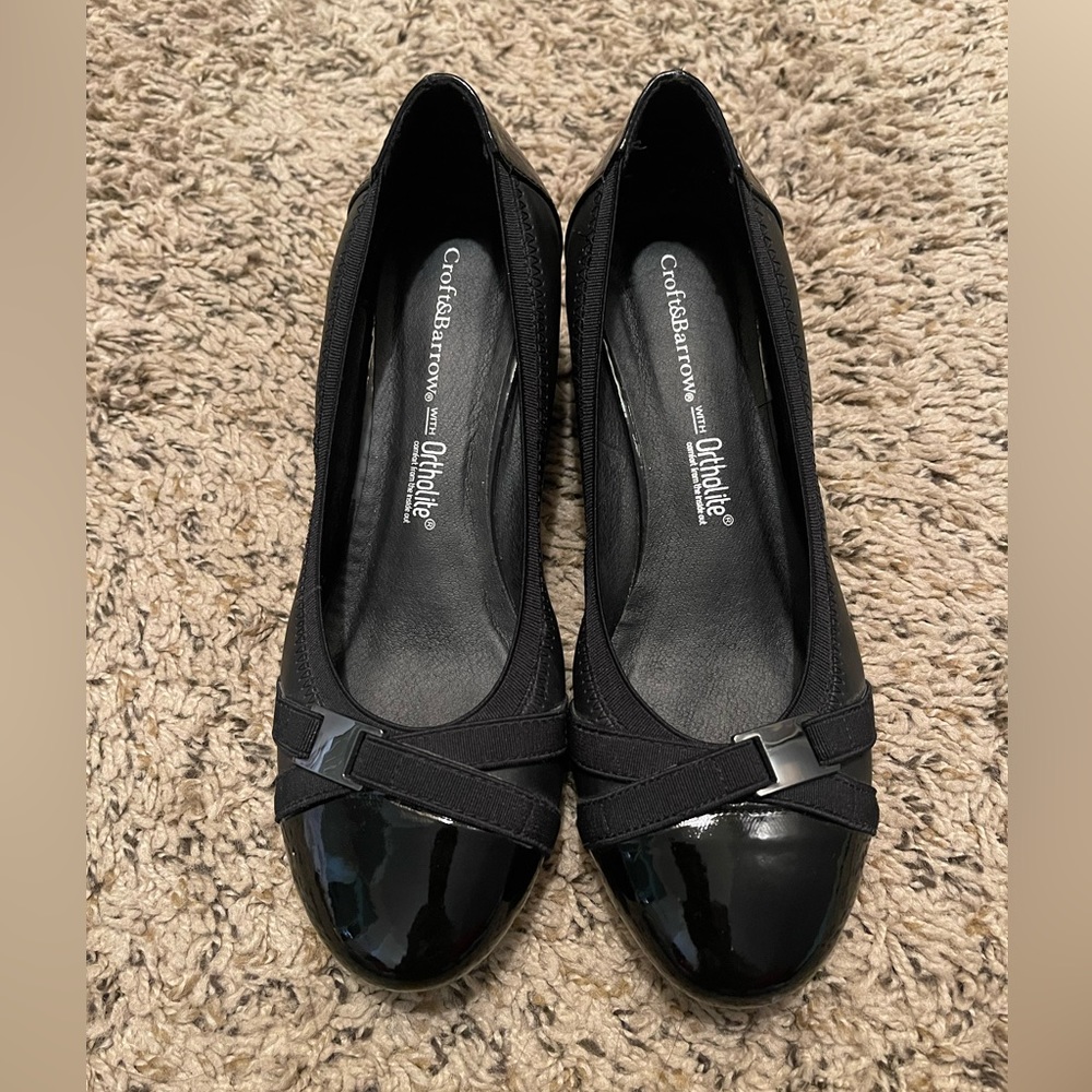 Black Wedges